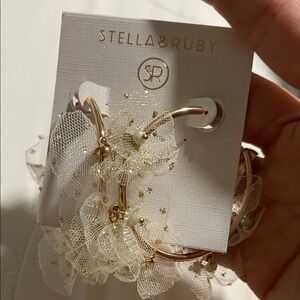 Stella & Ruby Gold Floral Hoop Earrings